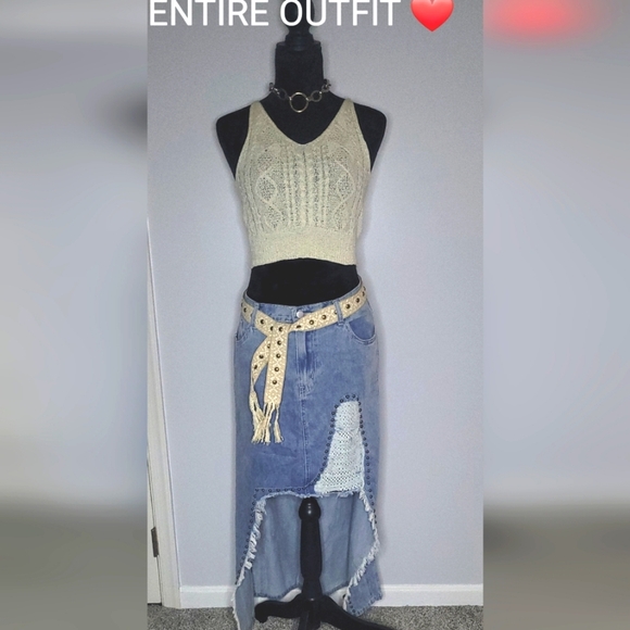 POL OOTD! Crop Top, Denim Skirt And Belt! Size S/M NWOT - Picture 1 of 14